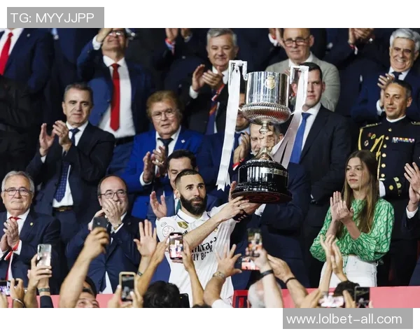 国王杯精彩对决皇马大胜尤文图斯战术解析与赛场瞬间回顾