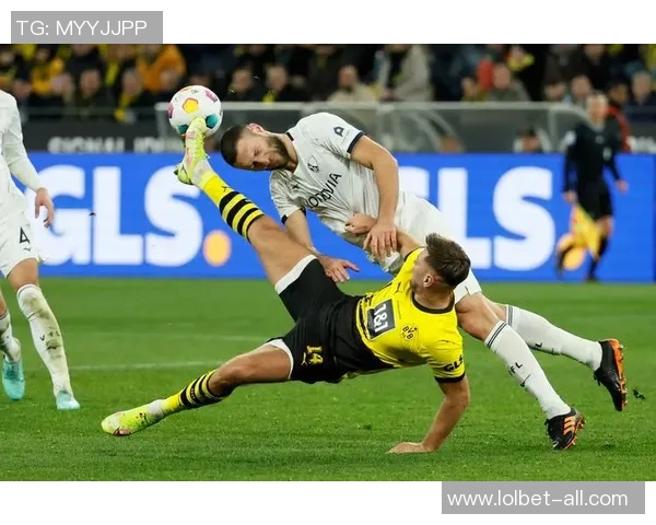 德甲激战：多特蒙德与波尔图握手言和乌龙球成焦点解析