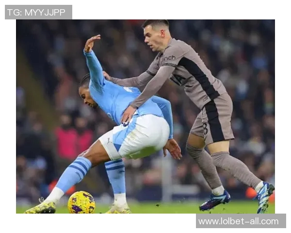 中超精彩对决巴萨与曼城战成平局乌龙球引发争议判罚全场沸腾 中超精彩对决巴萨与曼城战成平局乌龙球引发争议判罚全场沸腾