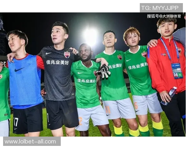 中超激战巴萨惊险逆转里昂4-3胜利引发全场热议与数据分析