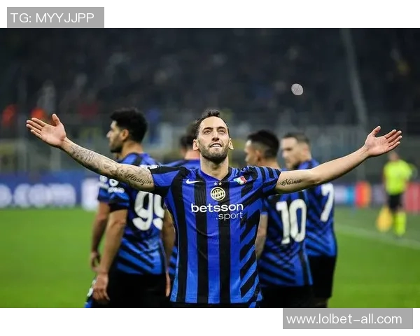 意甲激战阿森纳险胜国米红牌事件引发全场热议与争议 意甲激战阿森纳险胜国米红牌事件引发全场热议与争议