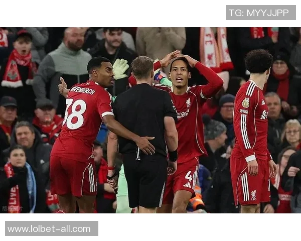 英超激情对决利物浦大胜阿森纳绝杀瞬间点燃全场热情 英超激情对决利物浦大胜阿森纳绝杀瞬间点燃全场热情