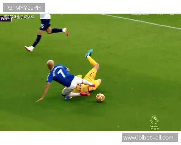 友谊赛激战成平局AC米兰与马竞争议判罚引发全场热议